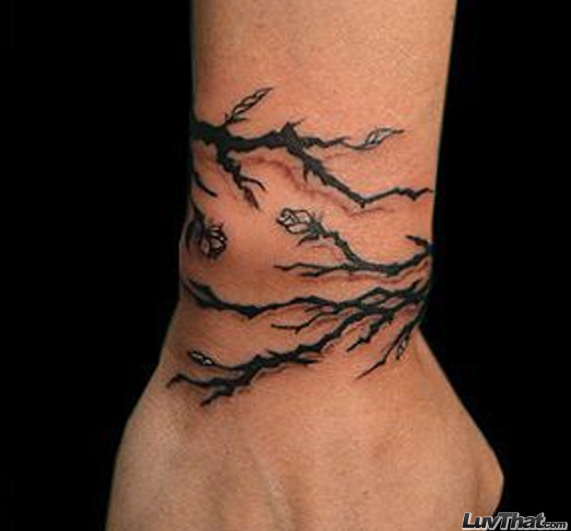 75 Amazing Wrist Tattoos – LuvThat