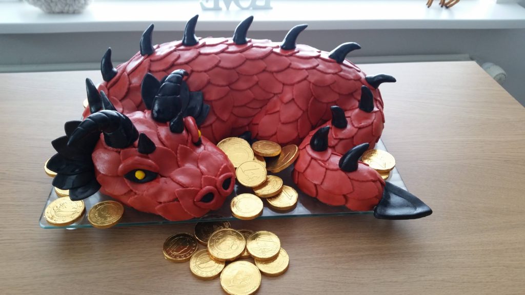 really cool dragon cake